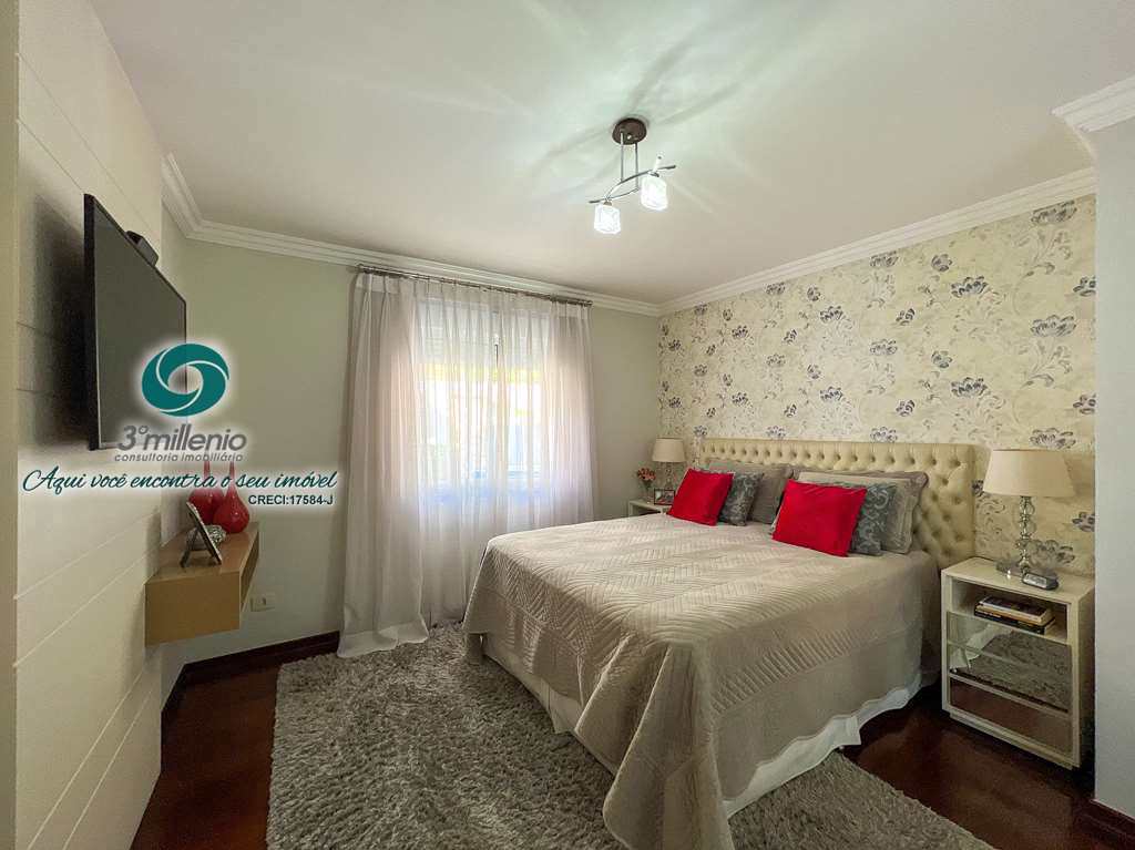 Casa em Cotia, no bairro São Paulo II