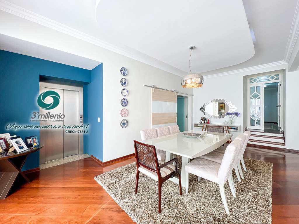 Casa em Cotia, no bairro São Paulo II