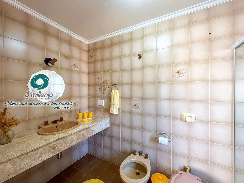 Casa em Cotia, no bairro São Paulo II