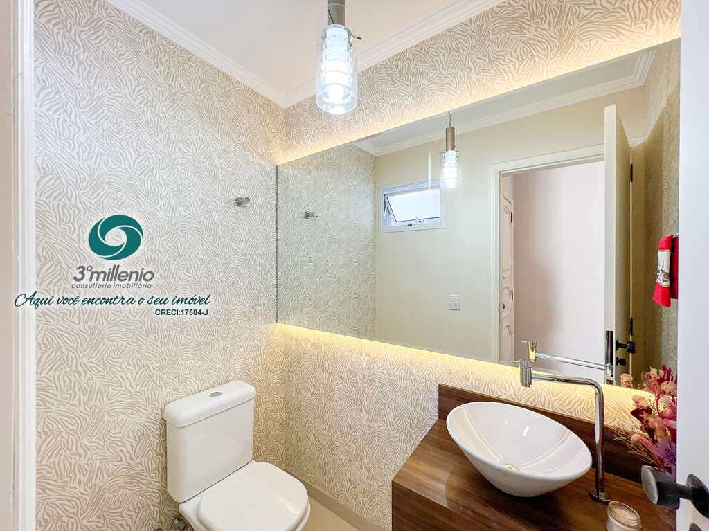 Casa em Cotia, no bairro São Paulo II