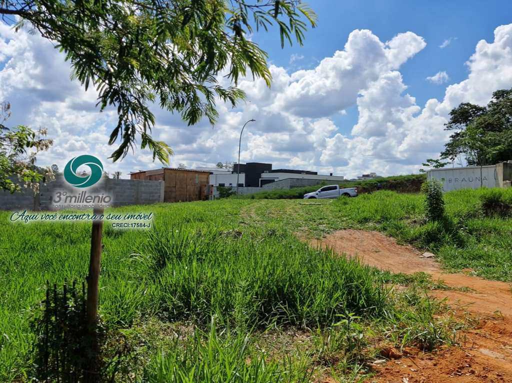 Terreno em Embu das Artes, no bairro Moinho Velho