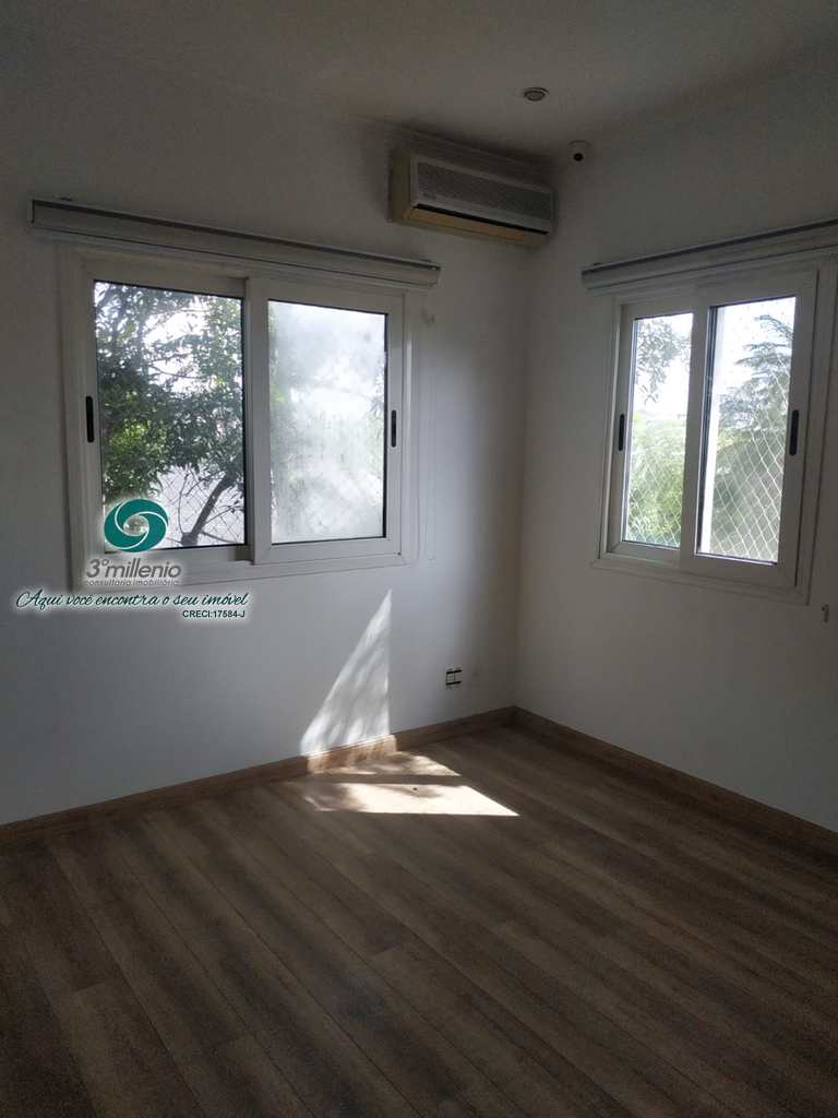 Casa em Cotia, no bairro Bosque do Vianna
