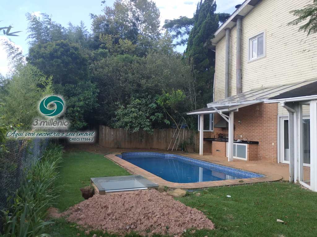 Casa em Cotia, no bairro Bosque do Vianna