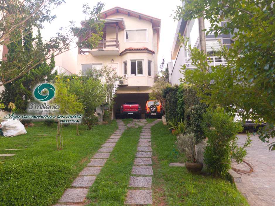 Casa em Cotia, no bairro Jardim Colibri