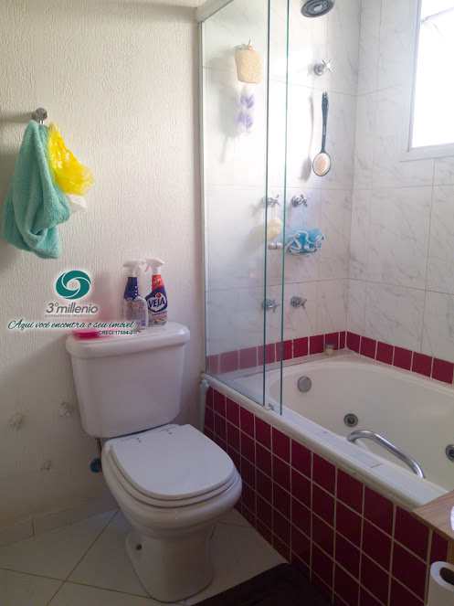 Casa em Cotia, no bairro Jardim Colibri