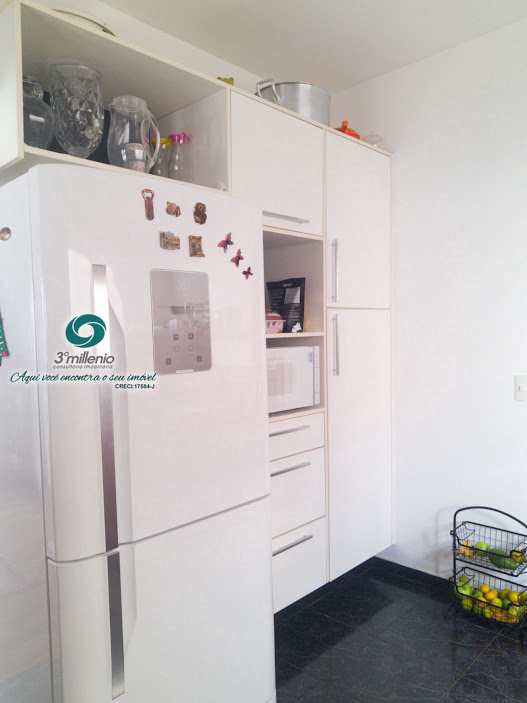 Casa em Cotia, no bairro Jardim Colibri