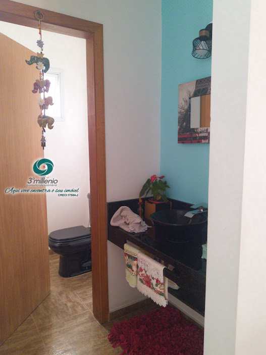Casa em Cotia, no bairro Jardim Colibri