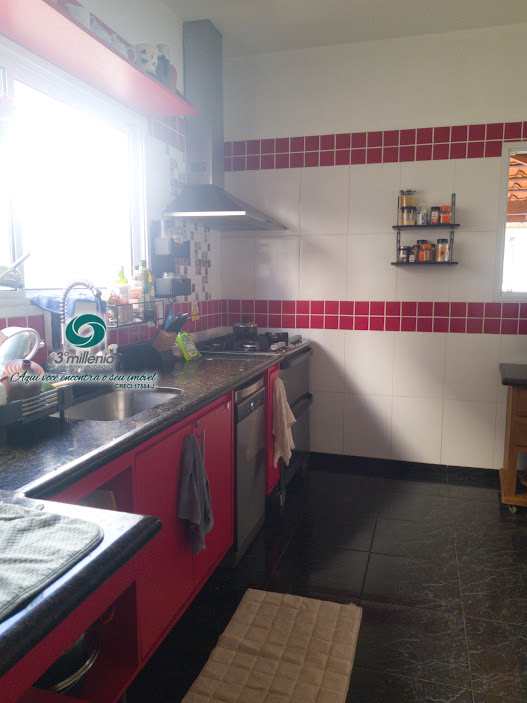 Casa em Cotia, no bairro Jardim Colibri