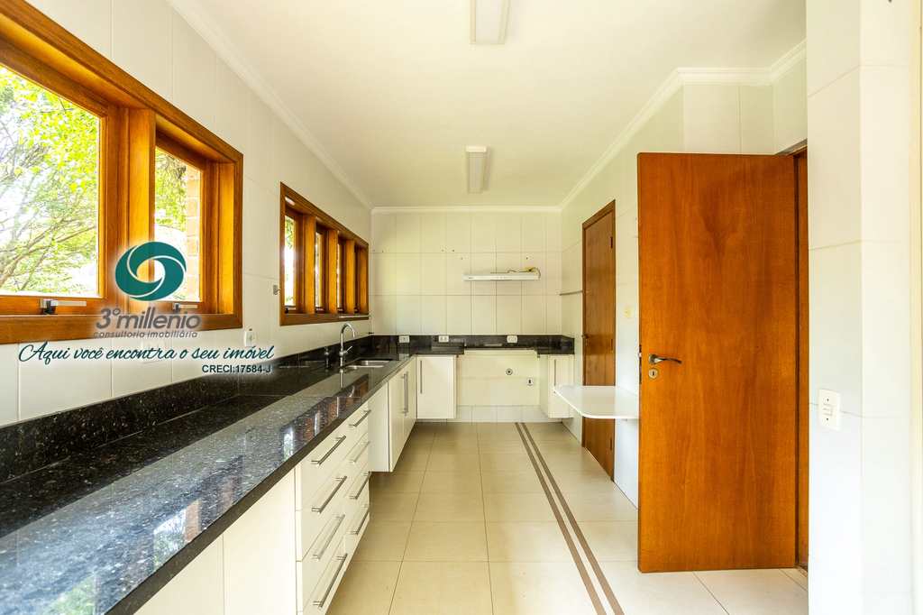 Casa em Carapicuíba, no bairro Chácara dos Lagos