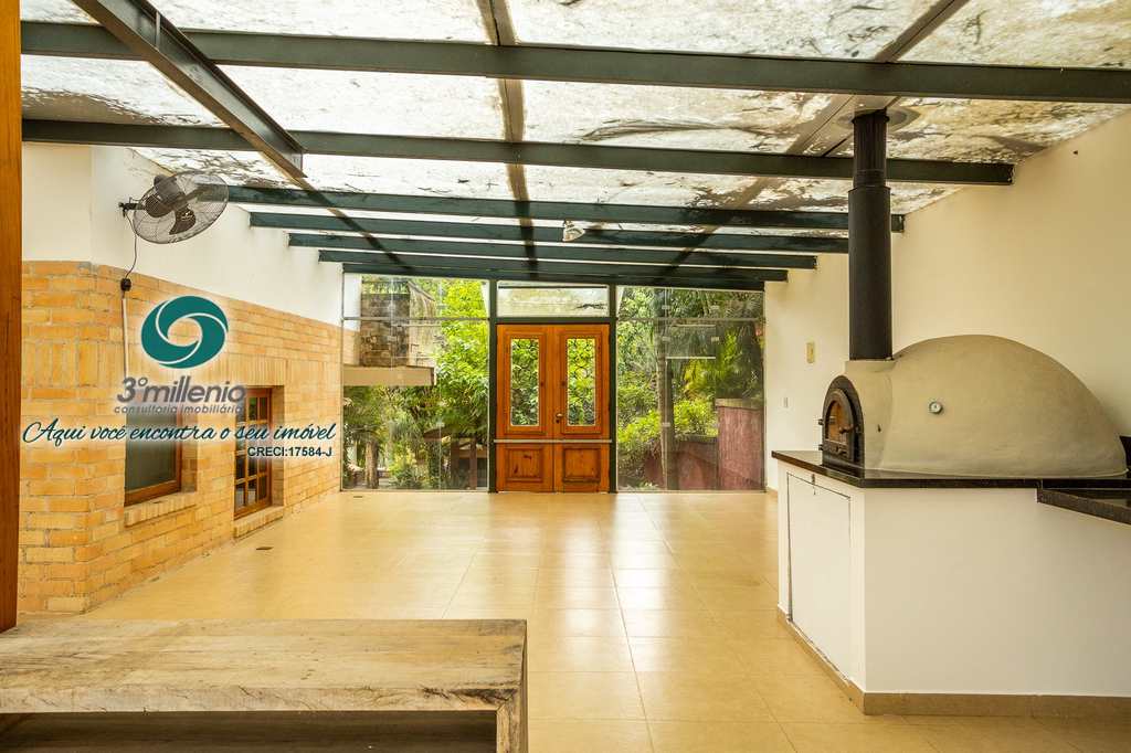 Casa em Carapicuíba, no bairro Chácara dos Lagos