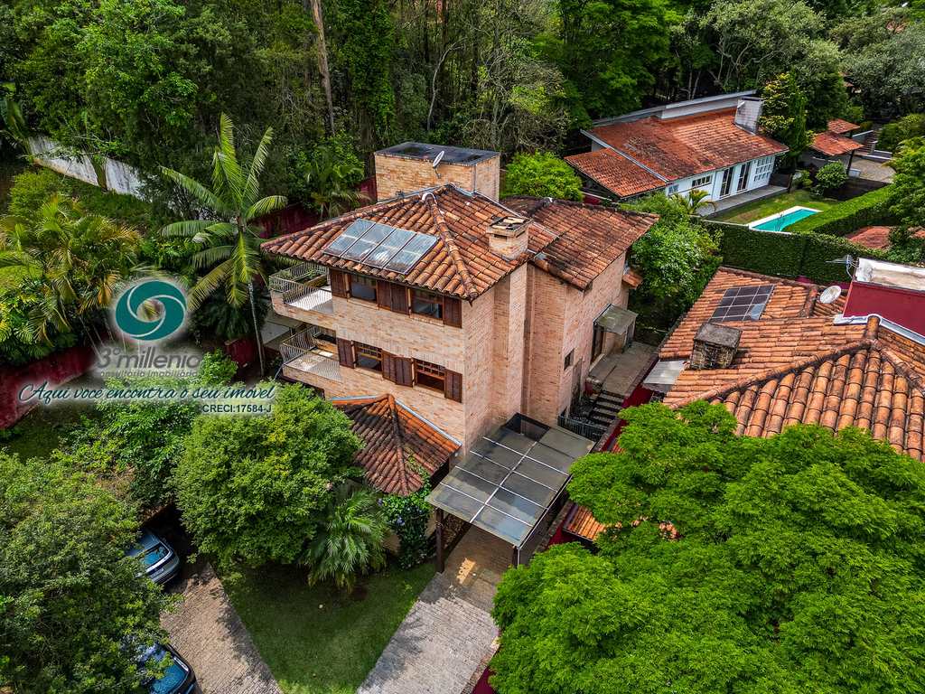 Casa em Carapicuíba, no bairro Chácara dos Lagos