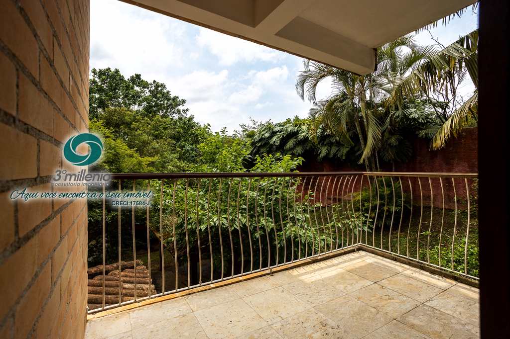 Casa em Carapicuíba, no bairro Chácara dos Lagos