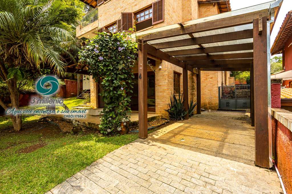 Casa em Carapicuíba, no bairro Chácara dos Lagos