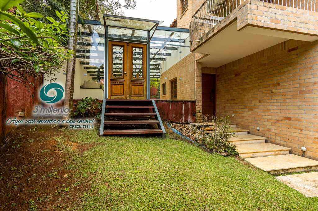 Casa em Carapicuíba, no bairro Chácara dos Lagos