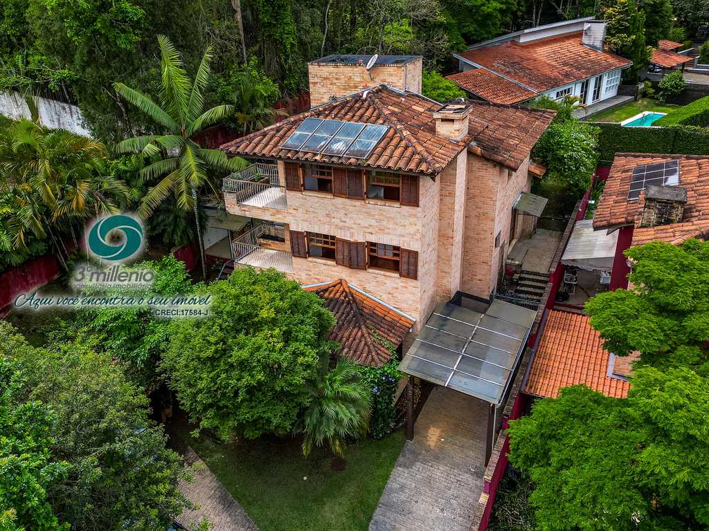 Casa em Carapicuíba, no bairro Chácara dos Lagos