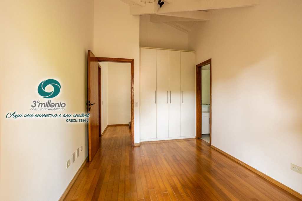 Casa em Carapicuíba, no bairro Chácara dos Lagos