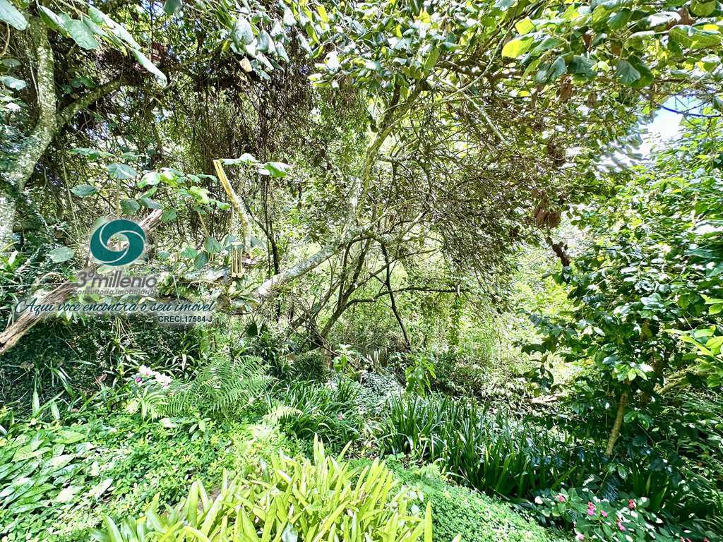 Casa em Carapicuíba, no bairro Parque Ideal
