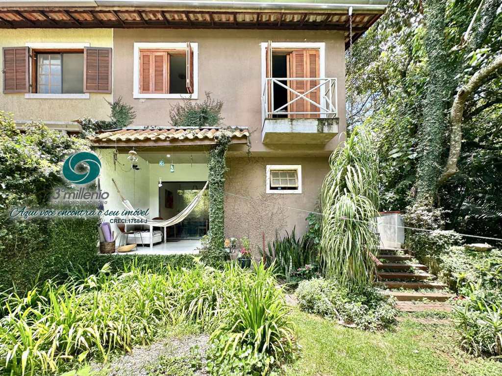 Casa em Carapicuíba, no bairro Parque Ideal