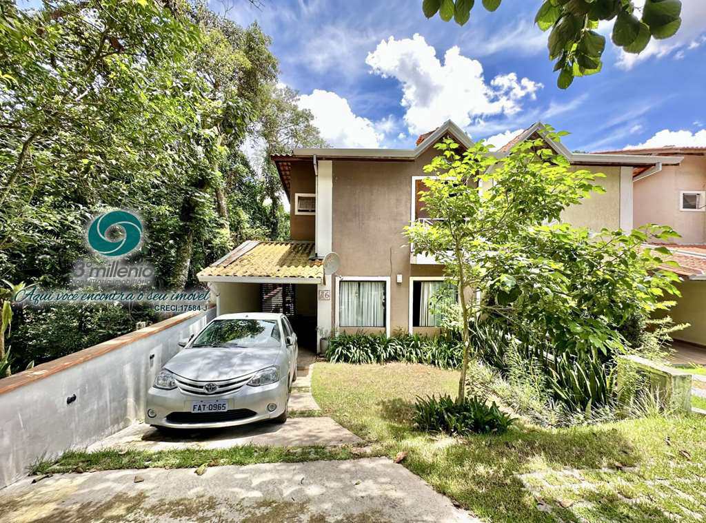Casa em Carapicuíba, no bairro Parque Ideal