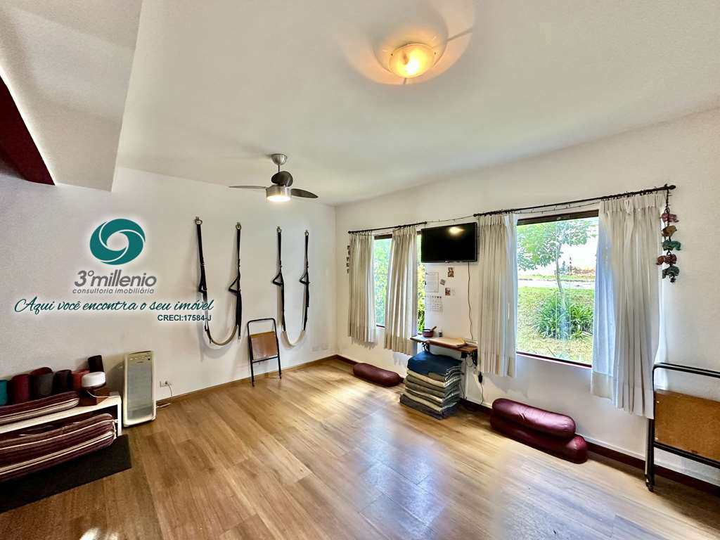 Casa em Carapicuíba, no bairro Parque Ideal