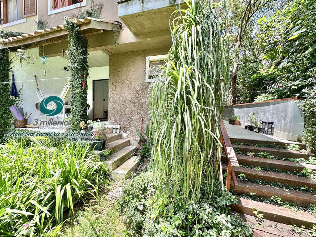 Casa em Carapicuíba, no bairro Parque Ideal