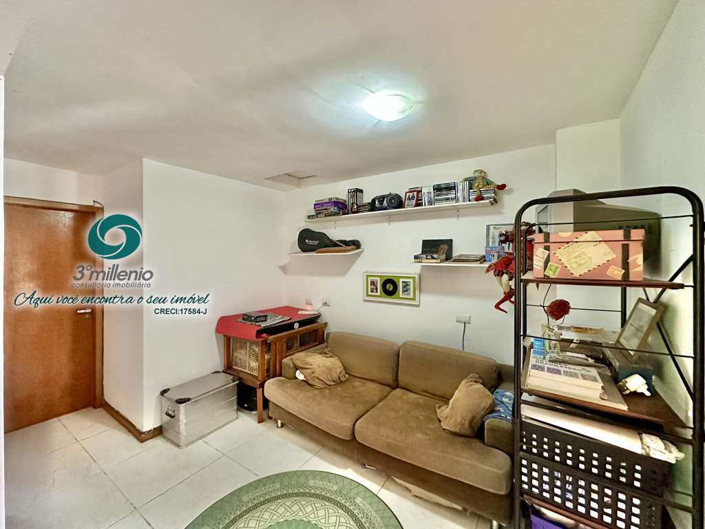 Casa em Carapicuíba, no bairro Parque Ideal