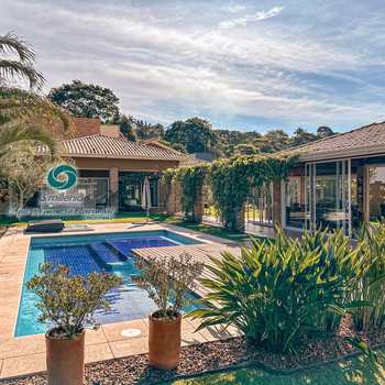 Casa em Cotia, bairro Parque Dom Henrique