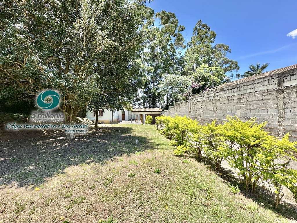 Casa em Carapicuíba, no bairro Jardim Ana Estela
