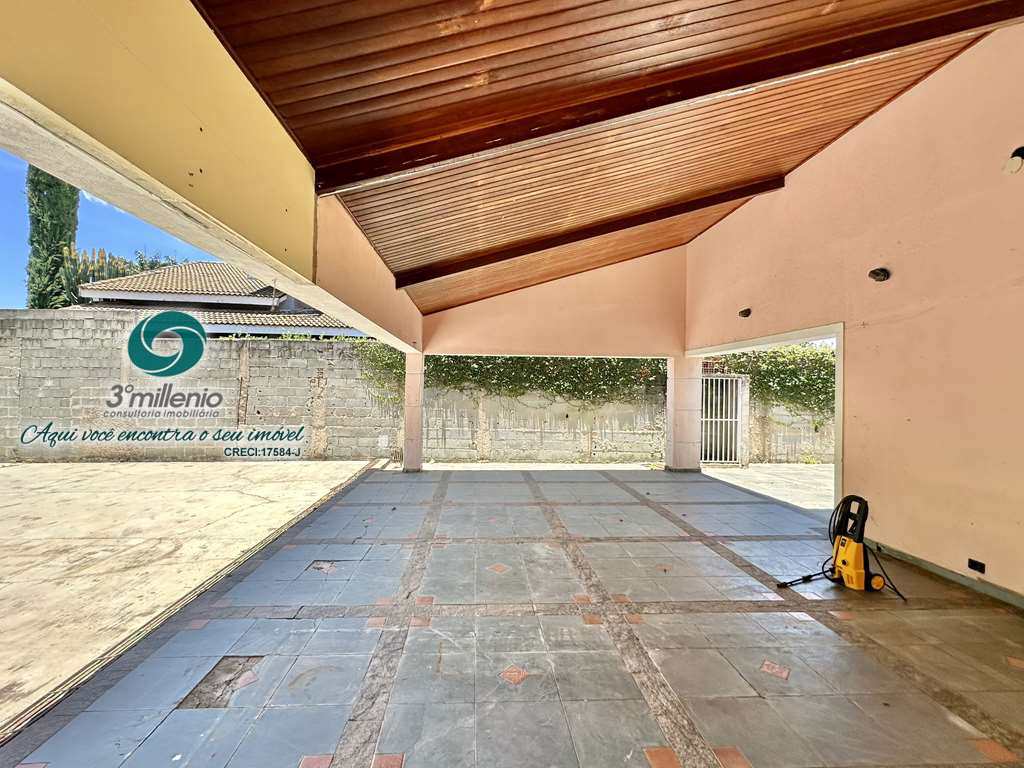 Casa em Carapicuíba, no bairro Jardim Ana Estela