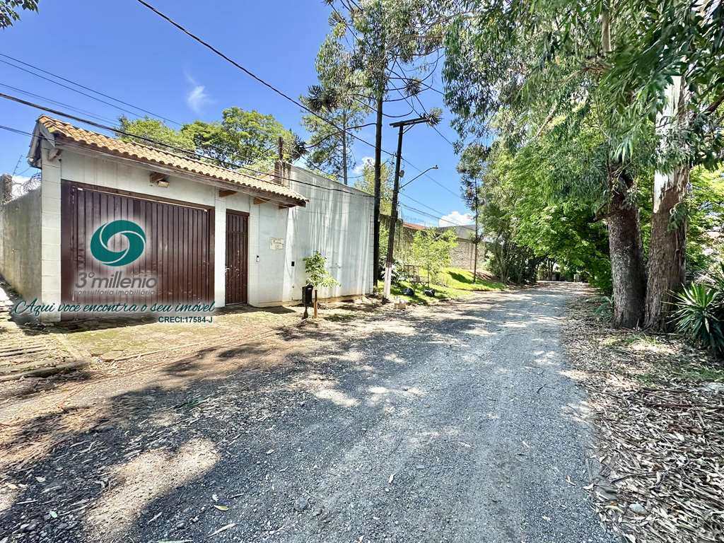 Casa em Carapicuíba, no bairro Jardim Ana Estela