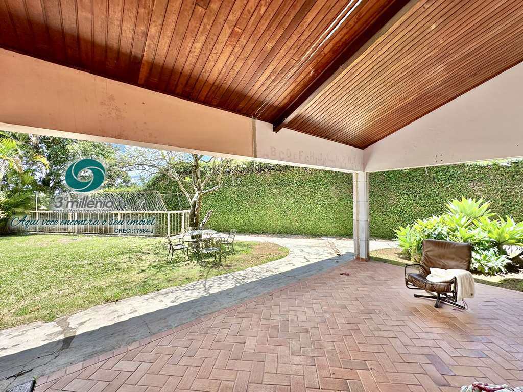 Casa em Carapicuíba, no bairro Jardim Ana Estela