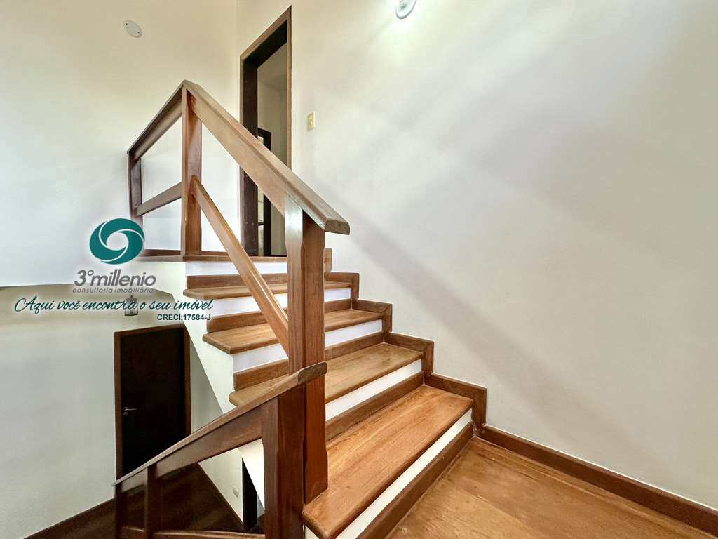 Casa em Carapicuíba, no bairro Jardim Ana Estela