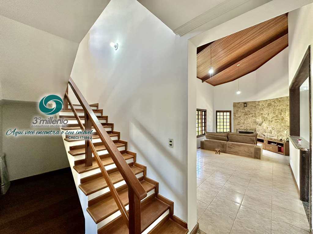 Casa em Carapicuíba, no bairro Jardim Ana Estela