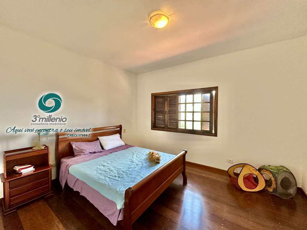 Casa em Carapicuíba, no bairro Jardim Ana Estela