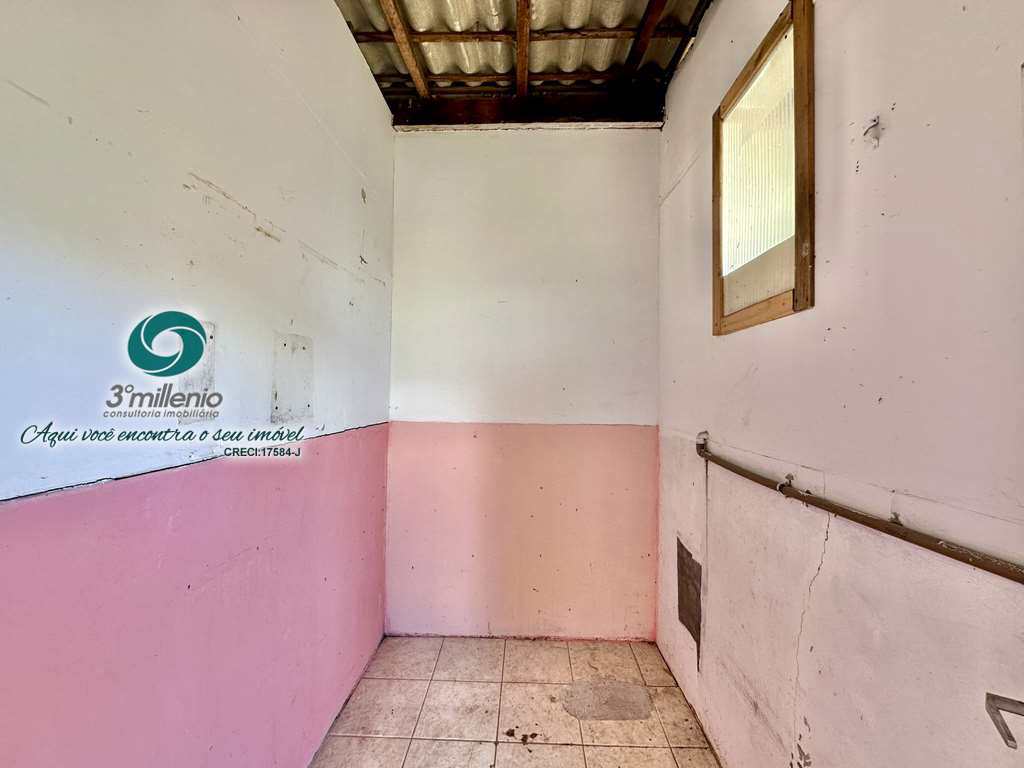Casa em Carapicuíba, no bairro Jardim Ana Estela