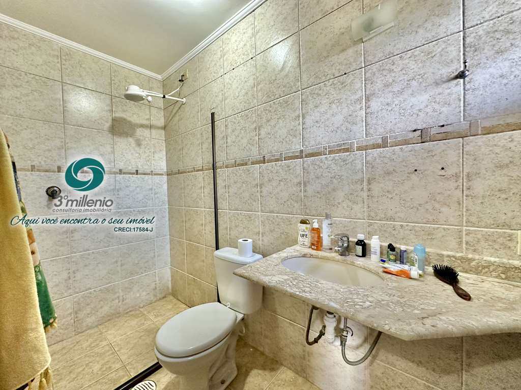 Casa em Carapicuíba, no bairro Jardim Ana Estela