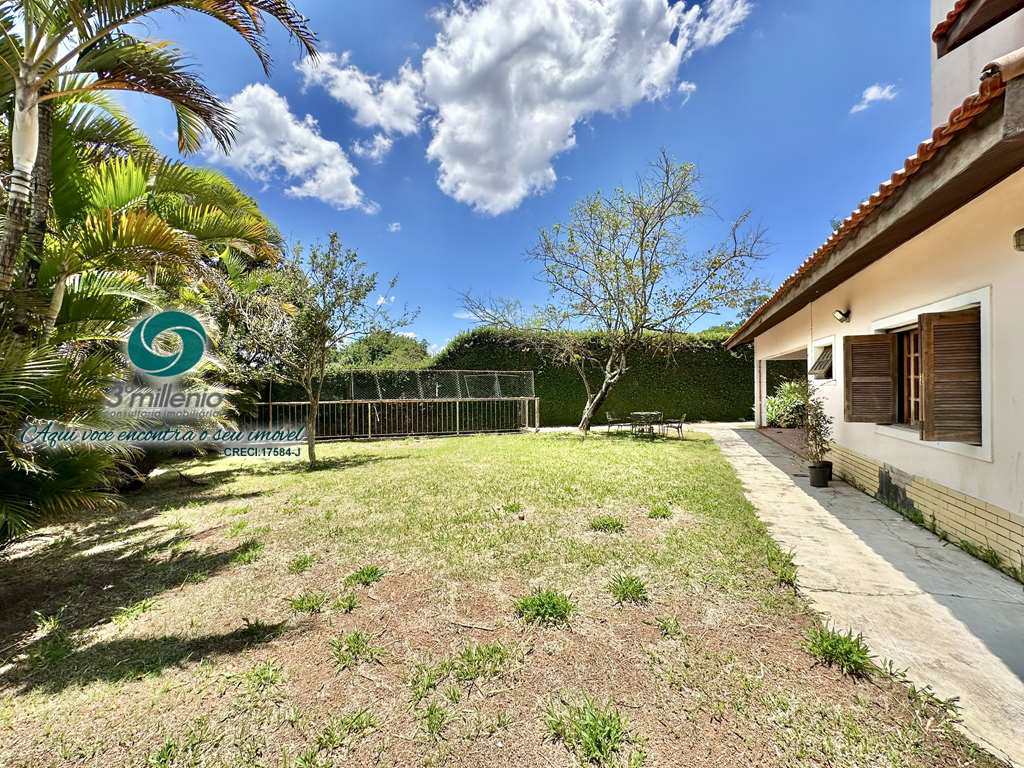 Casa em Carapicuíba, no bairro Jardim Ana Estela