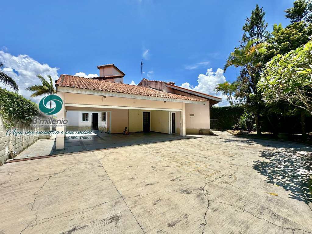 Casa em Carapicuíba, no bairro Jardim Ana Estela