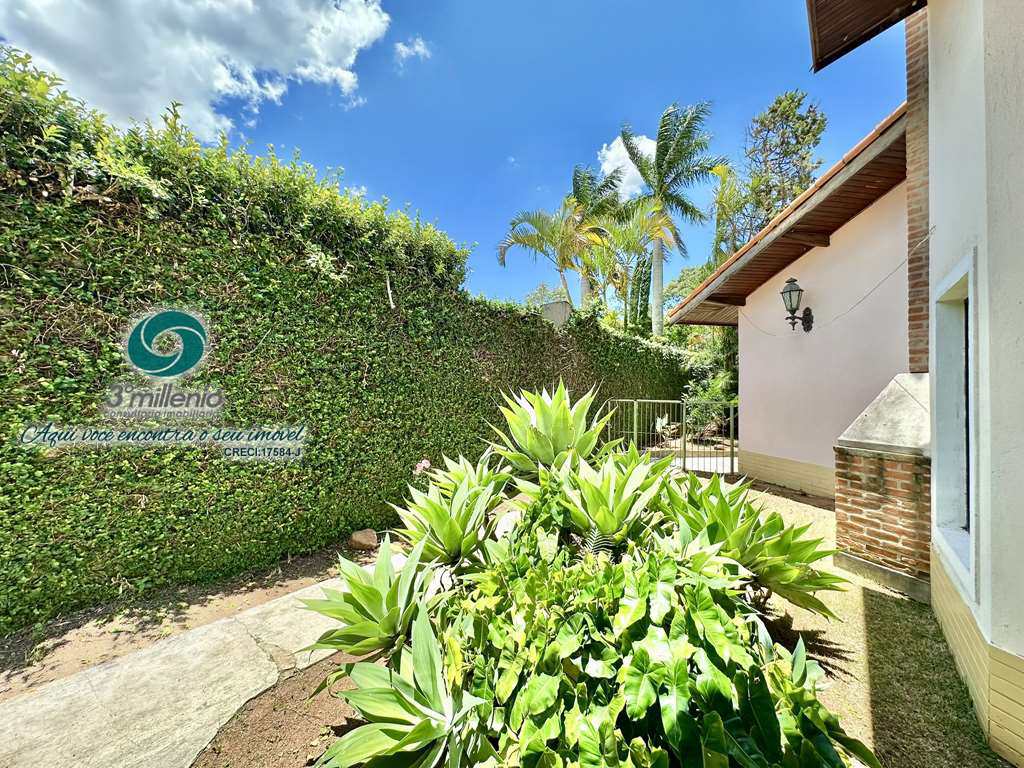 Casa em Carapicuíba, no bairro Jardim Ana Estela