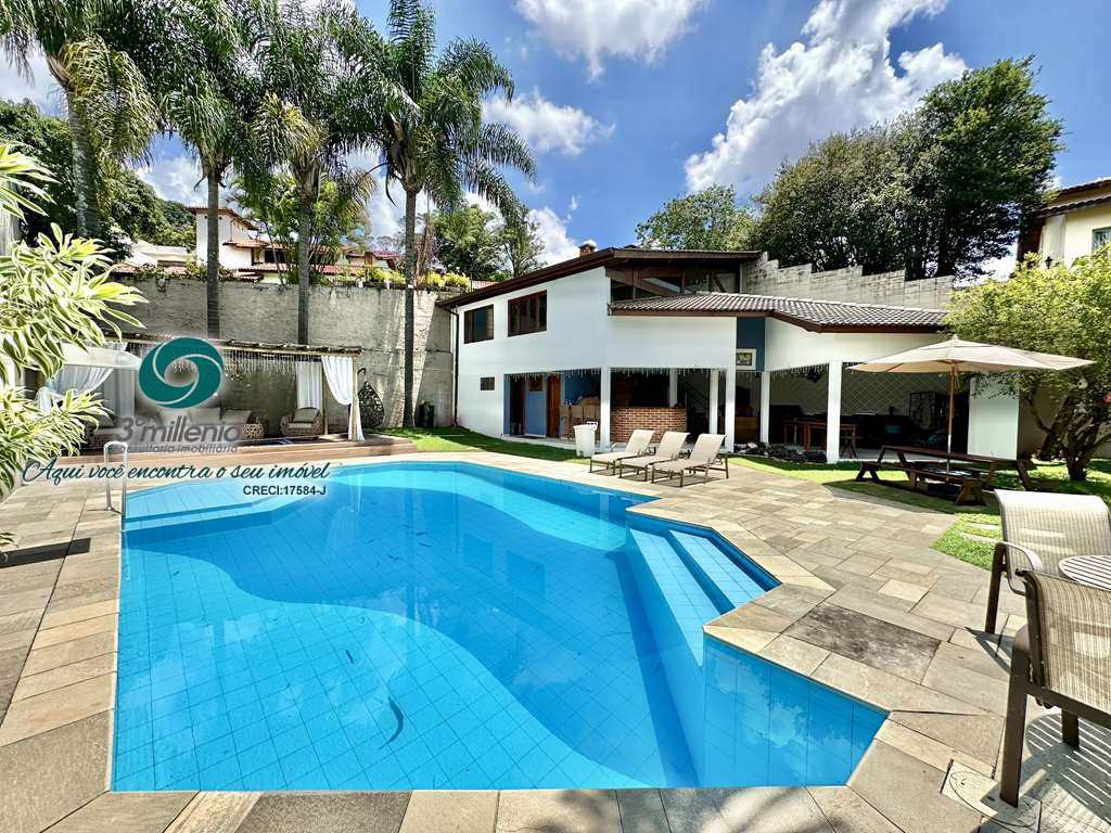 Casa em Cotia, no bairro Granja Viana II
