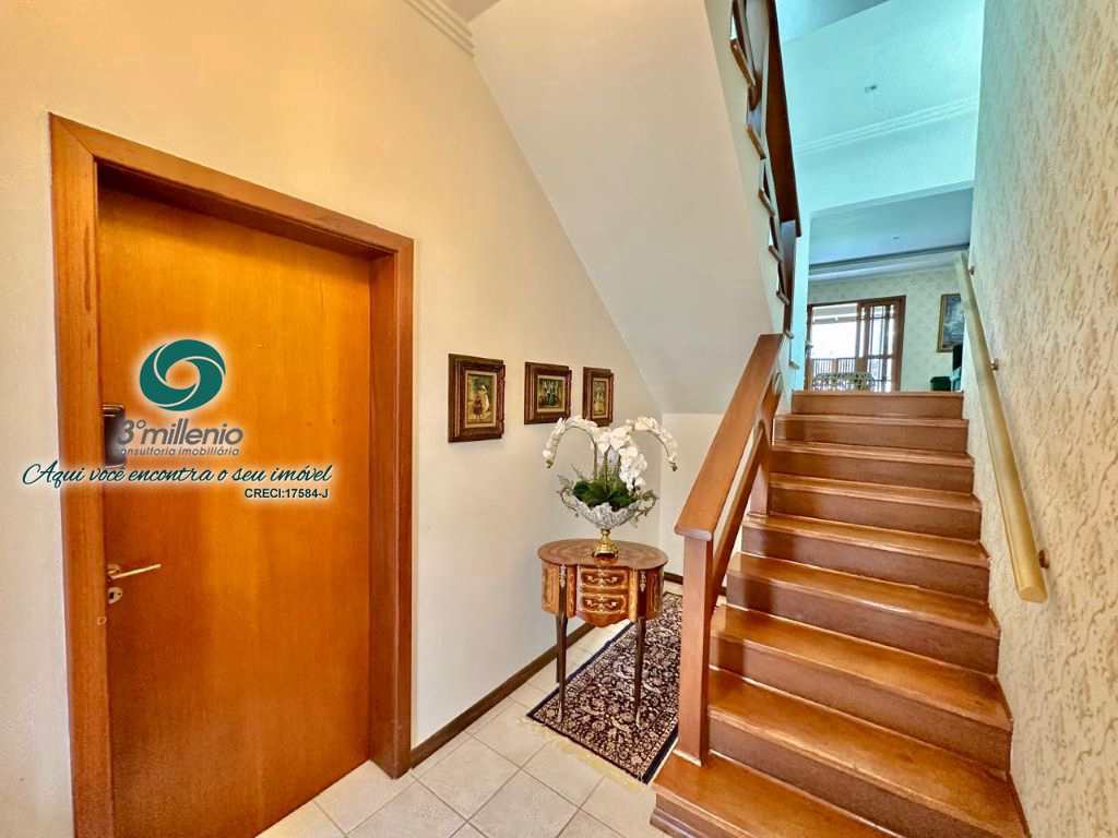 Casa em Cotia, no bairro Granja Viana II