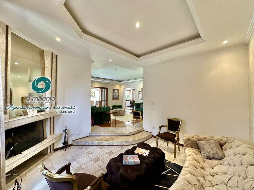 Casa em Cotia, no bairro Granja Viana II