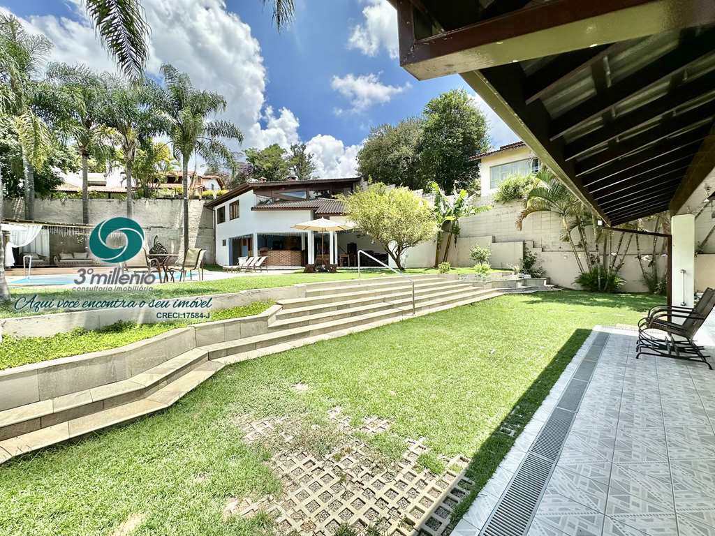 Casa em Cotia, no bairro Granja Viana II