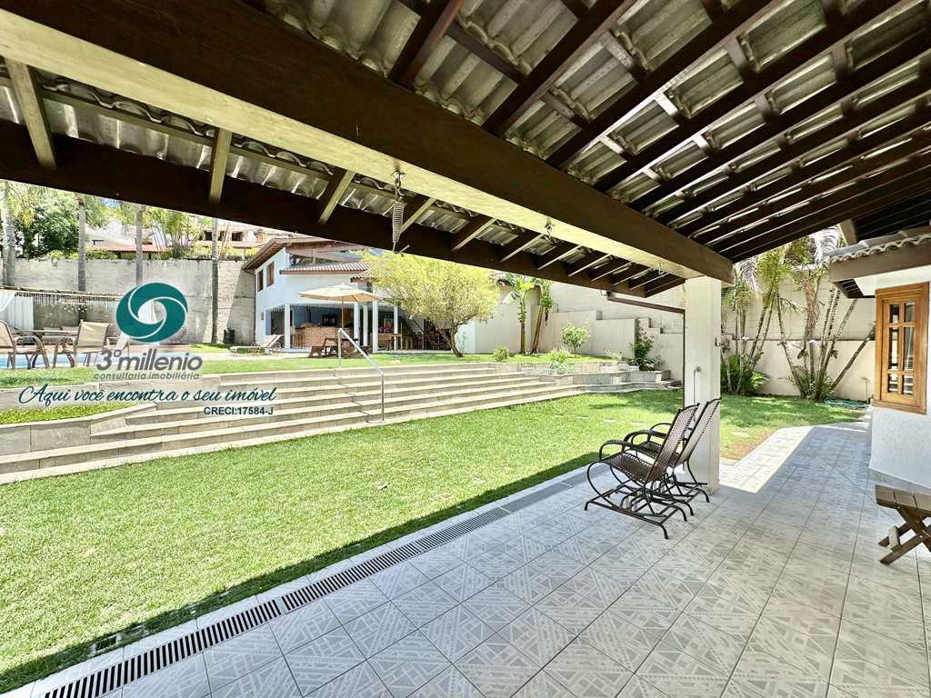 Casa em Cotia, no bairro Granja Viana II