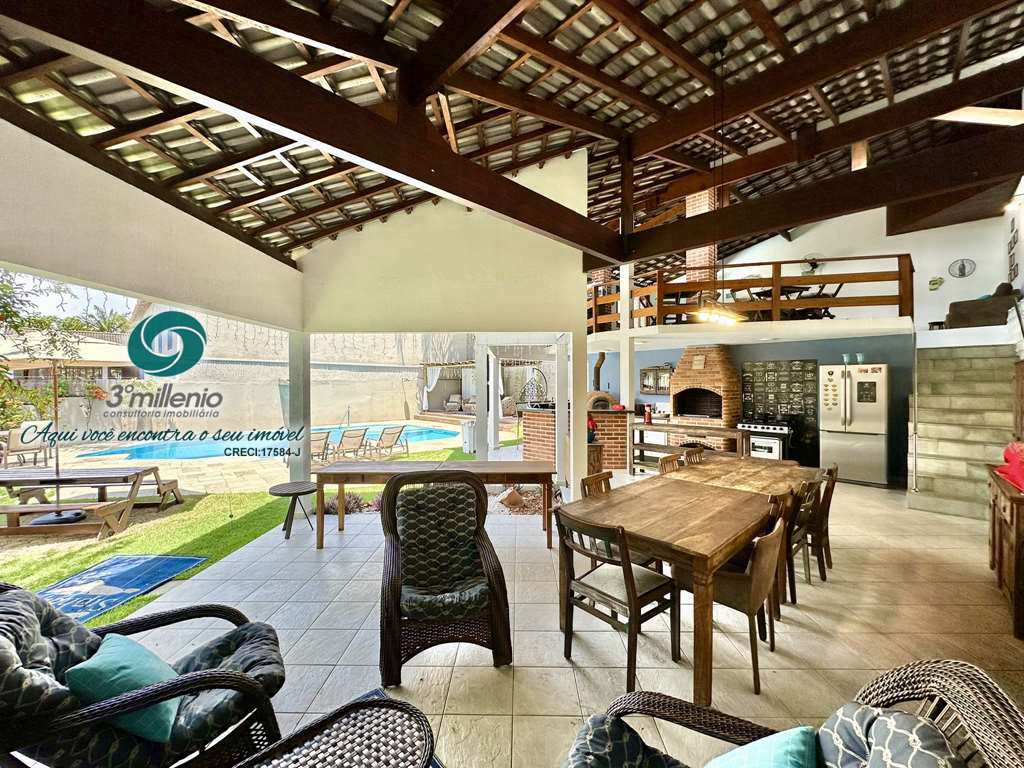 Casa em Cotia, no bairro Granja Viana II