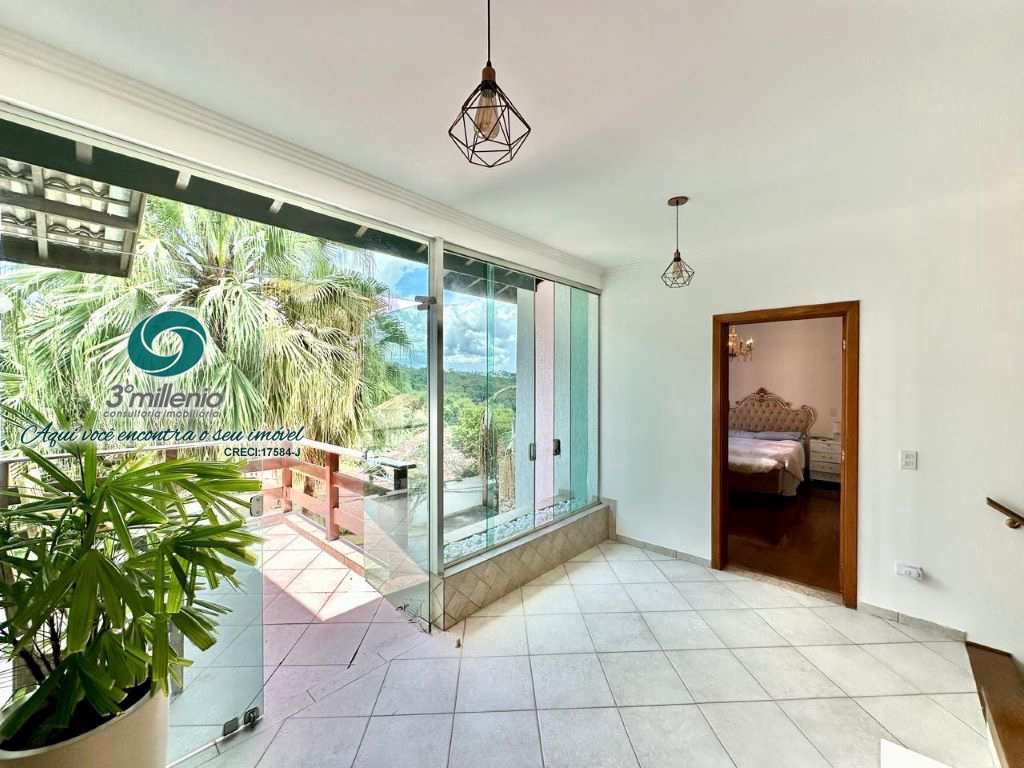 Casa em Cotia, no bairro Granja Viana II