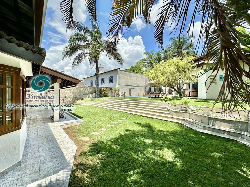 Casa em Cotia, no bairro Granja Viana II