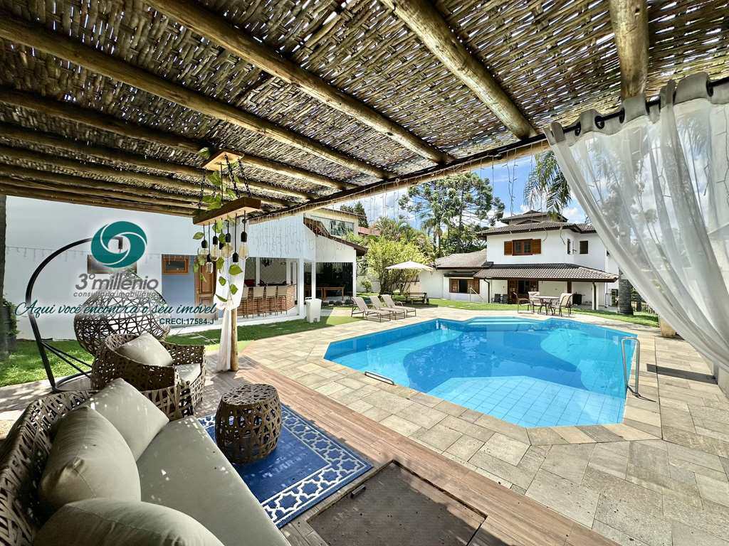 Casa em Cotia, no bairro Granja Viana II