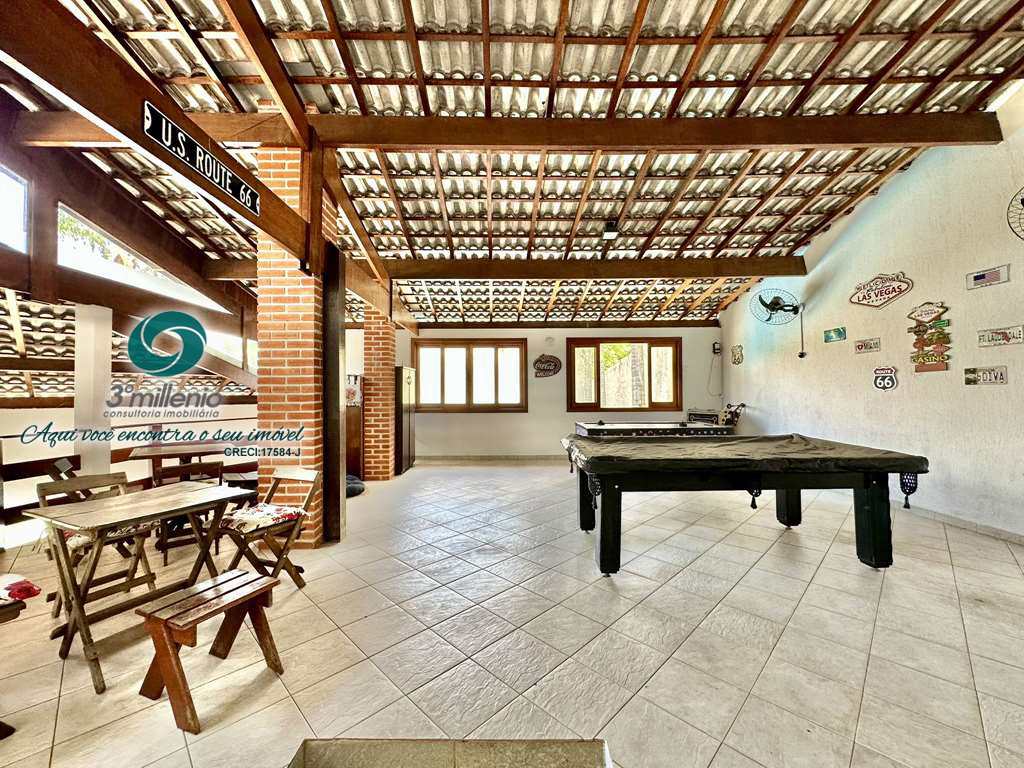 Casa em Cotia, no bairro Granja Viana II