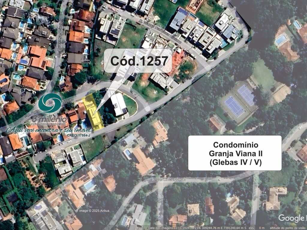 Casa em Cotia, no bairro São Paulo II